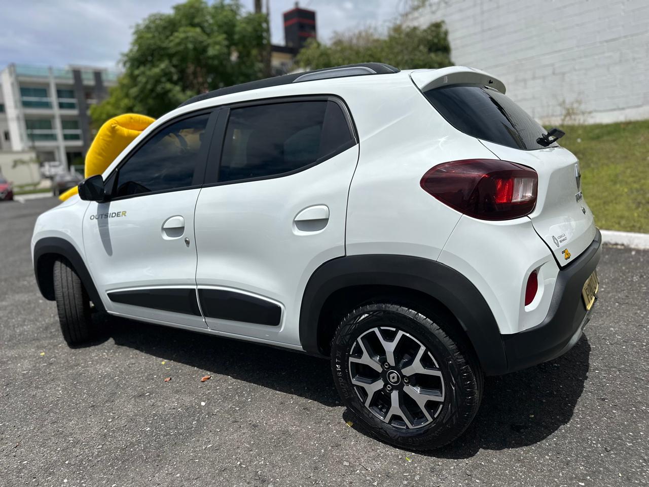 WhatsApp Image 2025-12-08 at 17.08.03