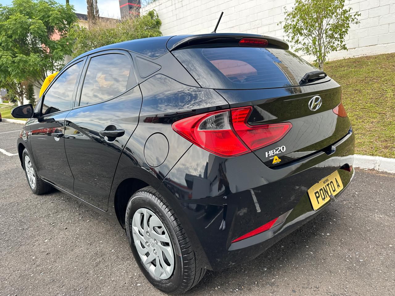 WhatsApp Image 2025-12-08 at 16.24.52 (2)